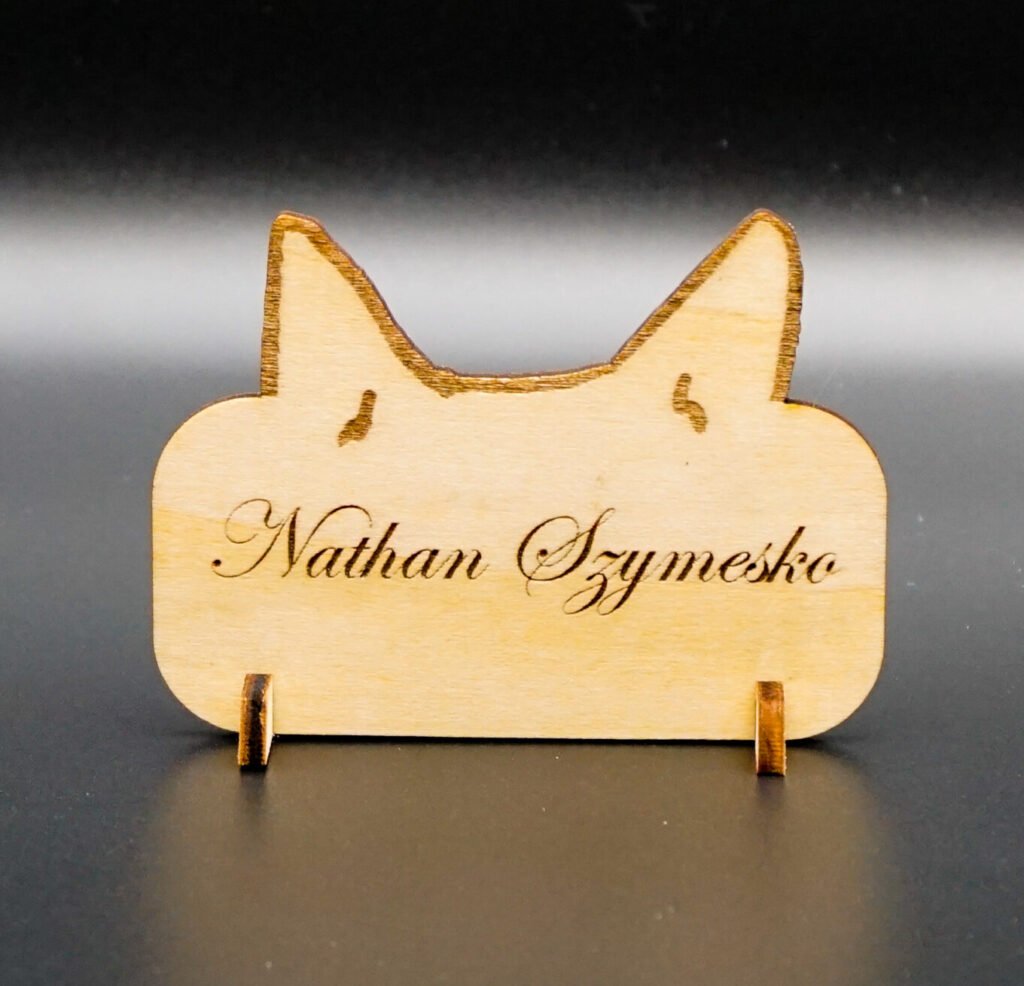 Custom Cat-Eared Wooden Desk Nameplate – Personalized Tabletop Place Card